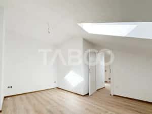 Apartament cu 4 camere 105 mp pe 2 nivele in vila noua cu parcare — miniatura 7