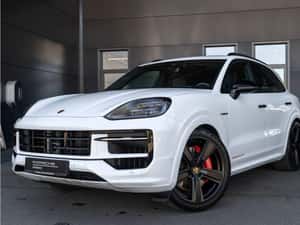 Porsche Cayenne Hibrid 2024 - Aici la World Trade Center