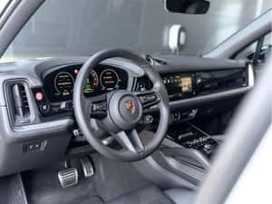 Porsche Cayenne Hibrid 2024 - Aici la World Trade Center — miniatura 4