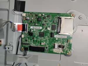 Service Reparatii TV LED LCD OLED Smart TV | Sony Samsung LG Philips | Bondare COF | eMMC Netflix | Bucuresti Sector 2 — miniatura 5