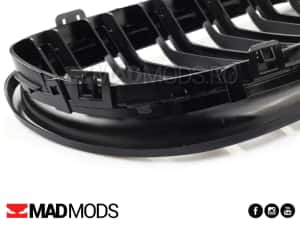 Set grile duble M BMW Seria 3 E90 / E91 LCI FL Facelift, Negru lucios — miniatura 7