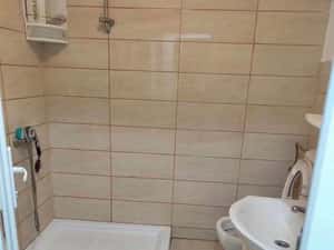 De vanzare apartament cu 2 camere, etajul 2, zona Piata Mare — miniatura 5