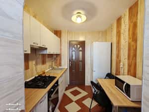 Prima inchiriere! Ap. 2 camere, D., et.2, 450euro-UMF-Podul de Fier
