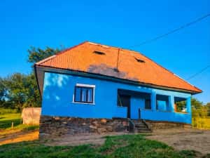Priveliște spectaculoasă spre Baia Mare | Casă tradițională + 70 ari teren cu utilități — miniatura 4