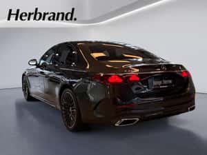 Mercedes-Benz E 220 Berlină Second-Hand — miniatura 4