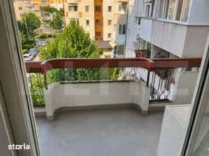 Apartament decomandat cu 2 camere, 53 mp, zona centrala, etaj 3 — miniatura 5