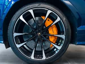 Lamborghini Urus - SUV Second Hand 666 CP — miniatura 7