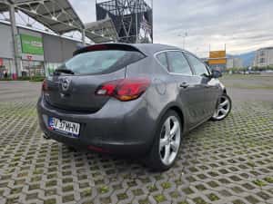 Opel Astra J 1.4 turbo 120cp — miniatura 3