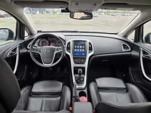 Opel Astra J 1.4 turbo 120cp — miniatura 5