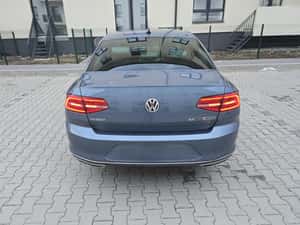 Volkswagen Passat 2.0 TDI DSG 4X4 Highline, 240 CP, an 2017 — miniatura 3