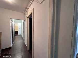 Apartament 3 camere, parter, Giurgiului — miniatura 2