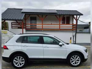 Volkswagen Tiguan 2.0 Tdi 4x4 150 cp / Panorama  / Lane assist  / Side assist / Carlig / Camere 360 grade — miniatura 5