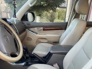 Vand Toyota Land Cruiser 120, 8 locuri — miniatura 3