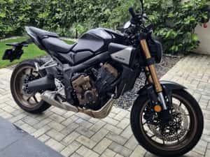 Honda CB650R - 2300 km E-Clutch — miniatura 7