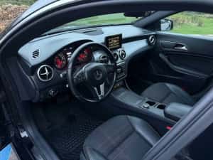 Mercedes Benz CLA 220/Cutie Automata/2.2 Diesel/172Cp/interior Piele/plafon negru — miniatura 5