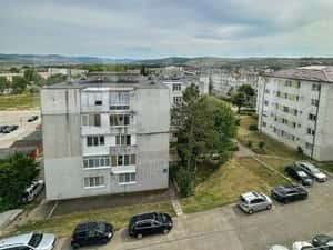 Apartament de 2 camere, priveliste panoramica,luminos si bine comparti — miniatura 3