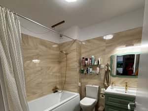 Vand apartament 3 camere 75mp,balcon 4mp,zona Eroilor — miniatura 5