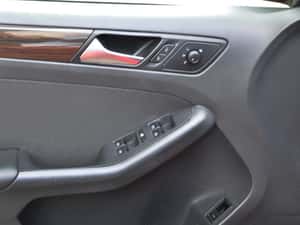 VOLKSWAGEN JETTA 1.2 TSI COMFORTLINE 105 CP / 2015 / Benzina — miniatura 5