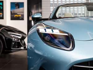 Aston Martin DB12 Cabrio, 680 CP, 12.300 km, EUR 269.999 — miniatura 3