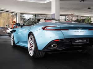 Aston Martin DB12 Cabrio, 680 CP, 12.300 km, EUR 269.999 — miniatura 5