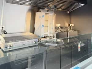 Rulota Comerciala 4m Premium Echipata Complet Fast Food Grill Shaorma Kebab In Stoc — miniatura 3