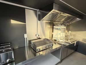 Rulota Comerciala 4m Premium Echipata Complet Fast Food Grill Shaorma Kebab In Stoc — miniatura 5