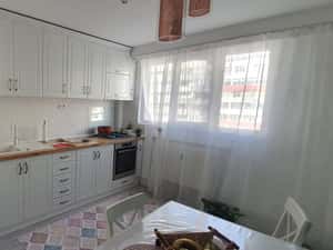 3 camere decomandat micro 20 proprietar — miniatura 4