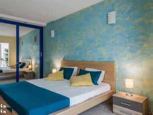 Inchiriez apartament deosebit de 3 camere in piata Victoriei — miniatura 3