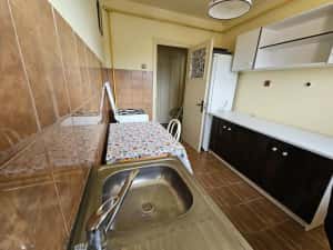 Inchiriez apartament 2 camere semidecomandat Grivita Oancea — miniatura 3