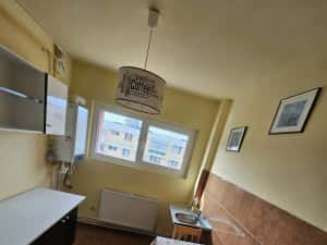 Inchiriez apartament 2 camere semidecomandat Grivita Oancea — miniatura 4