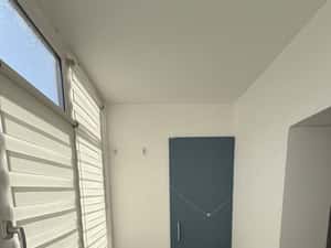 Apartament 2 decomandate în 1 MAI, centrală, mobilat și utilat — miniatura 6
