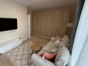 Inchiriez apartament cu 2 camere, in bloc nou, Vivat Residence