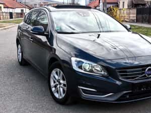 Volvo V60 * 200CP * Bord Digital * Distronic * Trapa * Xenon — miniatura 3