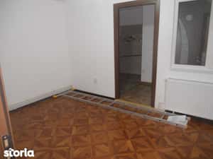 Darmanesti-zona bloc 40-renovata — miniatura 4