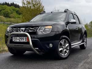 Dacia Duster Prestige 4x4 Diesel — miniatura 4
