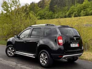 Dacia Duster Prestige 4x4 Diesel — miniatura 5