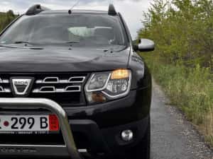 Dacia Duster Prestige 4x4 Diesel — miniatura 8