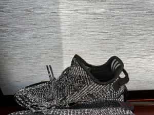 Adidas yeezy boost 350 v2 — miniatura 3