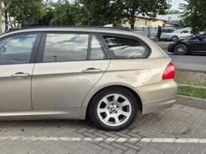 Bmw e91 320d 2011 — miniatura 3