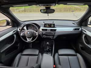 Bmw X1 Xdrive 2.0 benzină/Automată/Panoramic/Piele/Led/ 105.000 km reali — miniatura 6