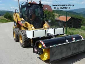 Perie de asfalt - maturator stradal