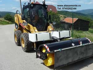 Perie de asfalt - maturator stradal — miniatura 7