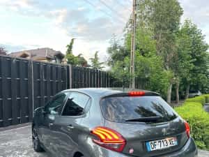 Peugeot 208 1.2 Puretech 82cp — miniatura 3