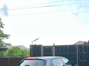 Peugeot 208 1.2 Puretech 82cp — miniatura 4