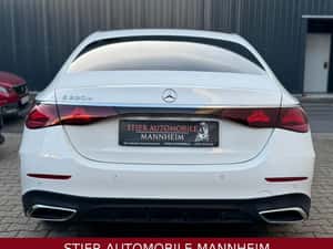 Mercedes-Benz E 220 Berlină, 23.000 km, Diesel, 197 CP — miniatura 5