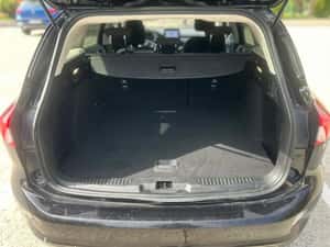 Ford Focus Manuală 125 HP Benzină — miniatura 3