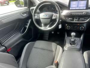 Ford Focus Manuală 125 HP Benzină — miniatura 4