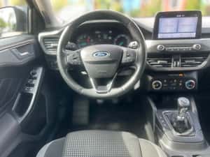Ford Focus Manuală 125 HP Benzină — miniatura 5