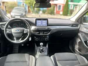 Ford Focus Manuală 125 HP Benzină — miniatura 6