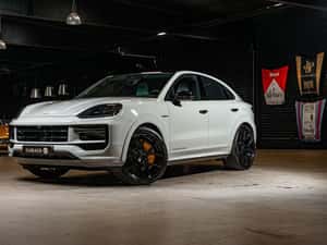 Porsche Cayenne Hibrid 2024 - 600 cp - SUV Second Hand — miniatura 4